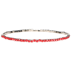 Bracelet fantaisie élastique en métal argenté et strass en cristaux synthétiques de couleur rouge.