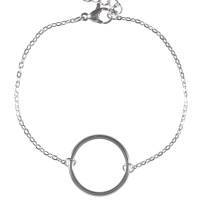 Bracelet composé d'une chaîne avec un cercle en acier argenté. Fermoir mousqueton avec 4 cm de rallonge.