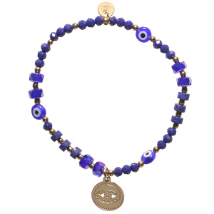 Bracelet élastique composé de perles en acier doré, de perles de couleur bleue, de trois perles avec œil de Turquie et d'une pastille ronde en acier doré représentant un œil de Turquie. 