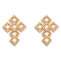 Boucles d'oreilles pendantes en forme de croix composées de losanges en plaqué or jaune 18 carats pavés d'oxydes de zirconium blancs.