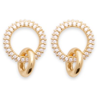 Boucles d'oreilles pendantes composées de deux cercles entrelacés en plaqué or jaune 18 carats dont un pavé d'oxydes de zirconium blancs.