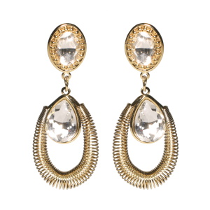 Boucles d'oreilles pendantes composées d'une pastille ovale en acier doré sertie d'un cristal et d'un cercle ovale ressort en acier doré surmonté d'un cristal serti clos en forme de goutte.