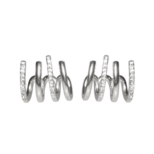 Boucles d'oreilles pendantes quatre rangs en acier argenté pavées en partie de strass.