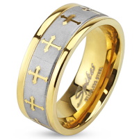 Bague anneau avec croix celte en acier doré avec un pavage brossé au centre de couleur grise.