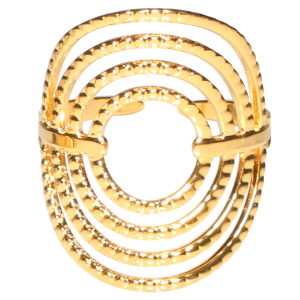 Bague de forme ovale composée de cercles en acier doré. Taille ajustable.