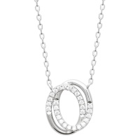 Collier composé d'une chaîne et d'un pendentif au motif de deux cercles ovales entrelacés en argent 925/000 rhodié et pavé en partie d'oxydes de zirconium blancs. Fermoir mousqueton avec anneaux de rappel à 40, 42 et 45 cm.