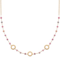 Collier composé d'une chaîne avec soleils en plaqué or jaune 18 carats et des perles en véritable pierre de tourmaline rose. Fermoir mousqueton avec 5 cm de rallonge.