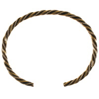 Bracelet jonc ouvert fil torsade en acier doré et en émail de couleur noire.