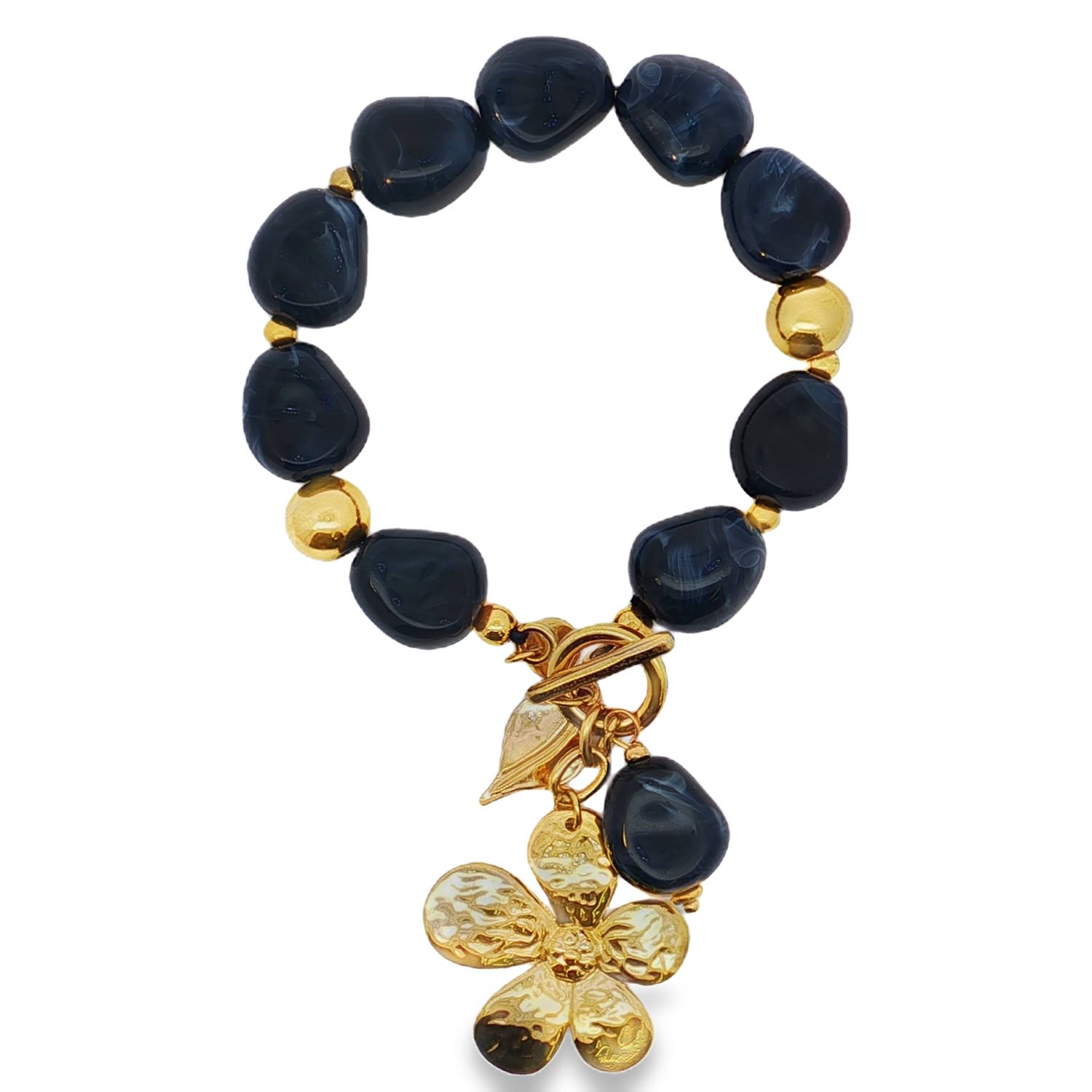 Sublime bracelet de perles bleues, un bijou chaleureux et élégant.<br/>Chaque perle cabochon, d'une teinte bleu riche, est soigneusement polie pour une brillance éclatante.<br/>Le fermoir en acier doré ajoute une touche de luxe discret à ce bracelet artisanal avec des pendants en forme de fleur et feuille. Feuille Perle Adolescent Adulte Automne Femme Fille Fleurs Hiver Nature Sublime bracelet de perles bleues, un bijou chaleureux et élégant.<br/>Chaque perle cabochon, d'une teinte bleu riche, est soigneusement polie pour une brillance éclatante.<br/>Le fermoir en acier doré ajoute une touche de luxe discret à ce bracelet artisanal avec des pendants en forme de fleur et feuille. Feuille Perle Adolescent Adulte Automne Femme Fille Fleurs Hiver Nature