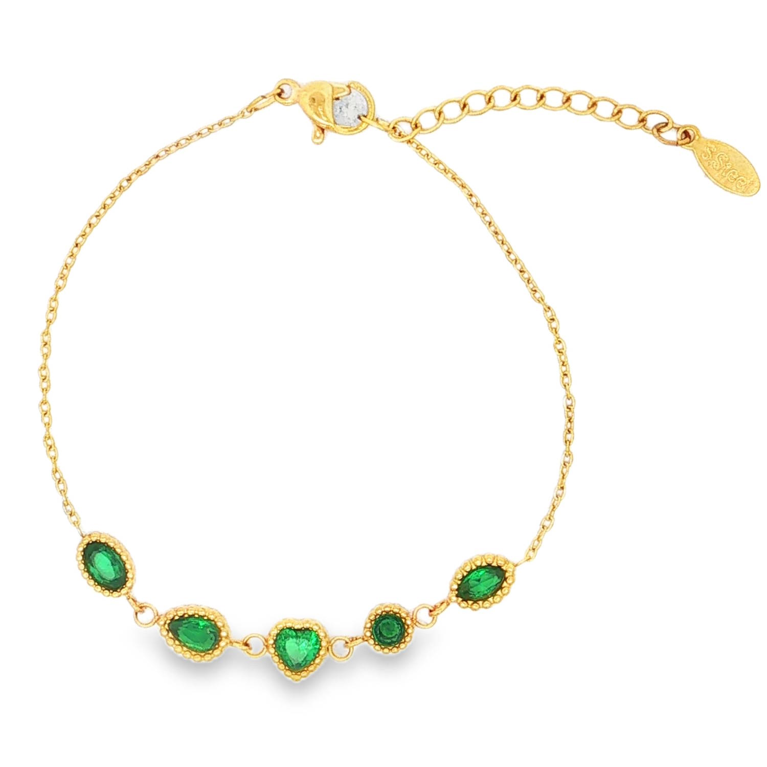 Apportez une touche d'élégance et de romantisme à votre poignet avec ce délicat bracelet en acier inoxydable doré. Alliant finesse et éclat, il se distingue par sa rangée de breloques géométriques minutieusement travaillées.<br/>Sa chaîne subtile met en valeur une suite de cinq pierres vertes minutieusement serties, arborant chacune une coupe différente pour un style unique et captivant.<br/>Équipé d'un fermoir mousqueton sûr et d'une chaîne d'extension, il s'adapte facilement à toutes les tailles de poignet.<br/>Associez ce bracelet à son collier (<a href='https://www.mary-jane.fr/mws/popup.php?page=2&art=108159'>2D0856V</a>) pour une parure éblouissante.
Coeur Adolescent Adulte Amour Femme Fille Indémodable Apportez une touche d'élégance et de romantisme à votre poignet avec ce délicat bracelet en acier inoxydable doré. Alliant finesse et éclat, il se distingue par sa rangée de breloques géométriques minutieusement travaillées.<br/>Sa chaîne subtile met en valeur une suite de cinq pierres vertes minutieusement serties, arborant chacune une coupe différente pour un style unique et captivant.<br/>Équipé d'un fermoir mousqueton sûr et d'une chaîne d'extension, il s'adapte facilement à toutes les tailles de poignet.<br/>Associez ce bracelet à son collier (<a href='https://www.mary-jane.fr/mws/popup.php?page=2&art=108159'>2D0856V</a>) pour une parure éblouissante.
Coeur Adolescent Adulte Amour Femme Fille Indémodable