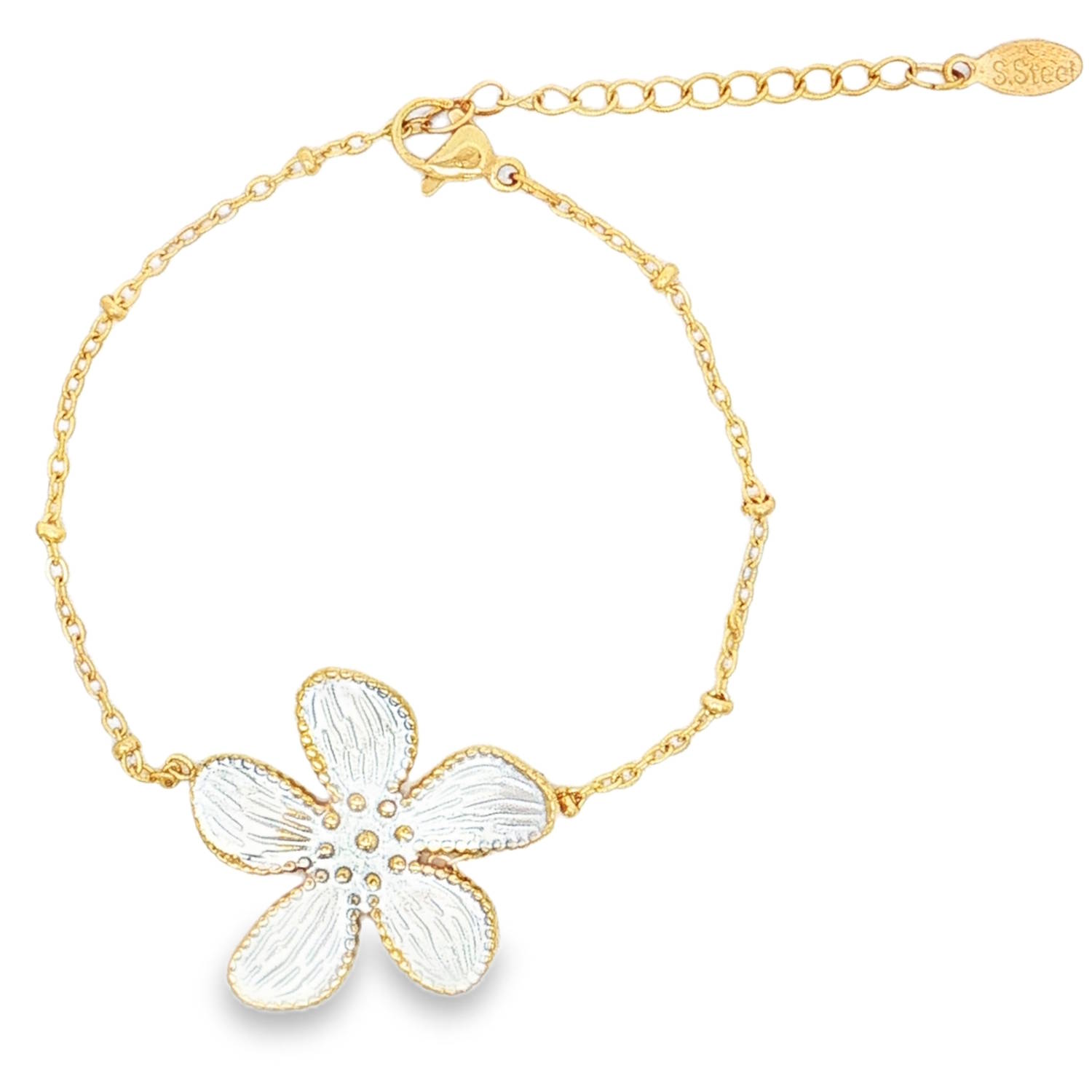 Ce délicat bracelet pour femme allie la robustesse de l’acier à la douceur d’un motif printanier. Un bijou à la fois poétique et moderne, parfait pour apporter une touche de fraîcheur et de couleur au quotidien.<br/>Au centre, une superbe fleur à cinq pétales, joliment texturée avec des lignes fluides gravées. Le cœur des pétales est habillé d'un émail blanc lumineux, tandis que le centre du motif et les bordures perlées sont soulignés par une finition dorée étincelante.<br/>Équipé d'une chaînette d'extension pour s'adapter parfaitement à toutes les morphologies de poignets. Adolescent Adulte Femme Fille Fleurs Indémodable Nature Ce délicat bracelet pour femme allie la robustesse de l’acier à la douceur d’un motif printanier. Un bijou à la fois poétique et moderne, parfait pour apporter une touche de fraîcheur et de couleur au quotidien.<br/>Au centre, une superbe fleur à cinq pétales, joliment texturée avec des lignes fluides gravées. Le cœur des pétales est habillé d'un émail blanc lumineux, tandis que le centre du motif et les bordures perlées sont soulignés par une finition dorée étincelante.<br/>Équipé d'une chaînette d'extension pour s'adapter parfaitement à toutes les morphologies de poignets. Adolescent Adulte Femme Fille Fleurs Indémodable Nature