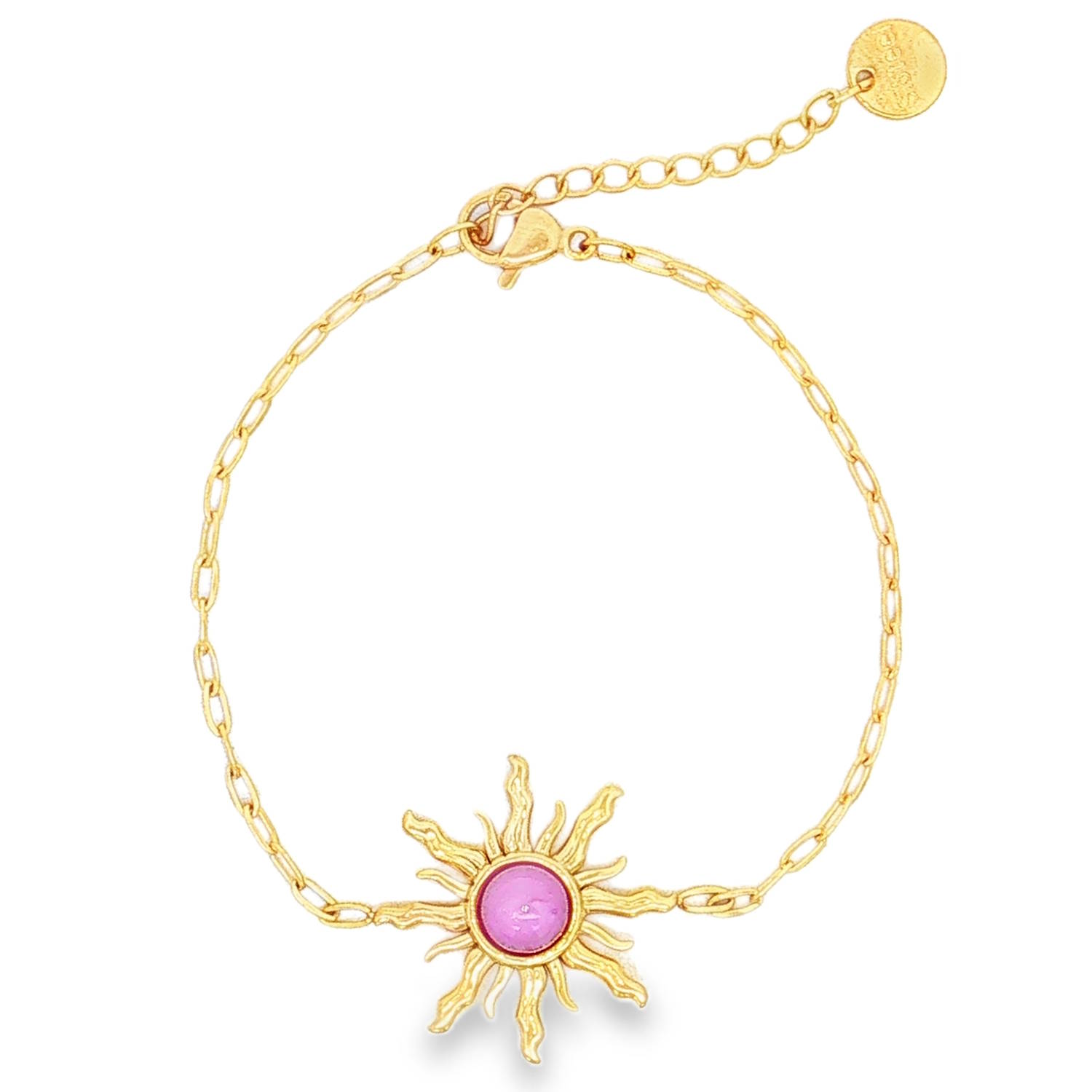 Apportez une touche de lumière et de poésie à votre poignet avec ce magnifique bracelet d'inspiration céleste. Conçu pour durer, il allie l'éclat chaleureux du doré à la robustesse d'un matériau moderne.<br/>Un superbe pendentif en forme de soleil texturé aux rayons ondulés, symbole de force et de clarté. Au cœur de ce soleil est sertie une délicate pierre cabochon violette aux reflets doux et opalescents.<br/>Équipé d'une chaînette d'extension pour s'adapter parfaitement à toutes les morphologies de poignets. Rond Soleil Adolescent Adulte Eté Femme Fille Nature Printemps Apportez une touche de lumière et de poésie à votre poignet avec ce magnifique bracelet d'inspiration céleste. Conçu pour durer, il allie l'éclat chaleureux du doré à la robustesse d'un matériau moderne.<br/>Un superbe pendentif en forme de soleil texturé aux rayons ondulés, symbole de force et de clarté. Au cœur de ce soleil est sertie une délicate pierre cabochon violette aux reflets doux et opalescents.<br/>Équipé d'une chaînette d'extension pour s'adapter parfaitement à toutes les morphologies de poignets. Rond Soleil Adolescent Adulte Eté Femme Fille Nature Printemps