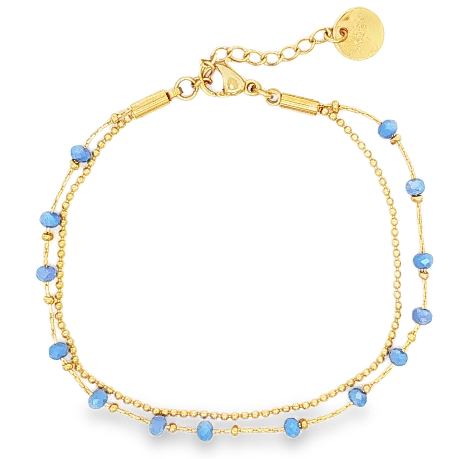 Ce bracelet double rang incarne une élégance moderne et décontractée, mêlant la robustesse de l’acier à la délicatesse de touches colorées. C’est un accessoire polyvalent, conçu pour celles qui recherchent un bijou à la fois discret et raffiné.<br/>Le premier rang se compose d'une chaîne bille classique en acier doré, fluide et minimaliste, qui apporte une brillance constante et uniforme.<br/>Une chaîne plus travaillée, ponctuée de petites perles d'un bleu éclatant. Ces perles présentent une taille facettée qui accroche la lumière à chaque mouvement du poignet.<br/>Équipé d'une chaînette d'extension permettant de régler la longueur pour l'adapter parfaitement à toutes les morphologies de poignet. Multirangs Perle Adolescent Adulte Femme Fille Indémodable Ce bracelet double rang incarne une élégance moderne et décontractée, mêlant la robustesse de l’acier à la délicatesse de touches colorées. C’est un accessoire polyvalent, conçu pour celles qui recherchent un bijou à la fois discret et raffiné.<br/>Le premier rang se compose d'une chaîne bille classique en acier doré, fluide et minimaliste, qui apporte une brillance constante et uniforme.<br/>Une chaîne plus travaillée, ponctuée de petites perles d'un bleu éclatant. Ces perles présentent une taille facettée qui accroche la lumière à chaque mouvement du poignet.<br/>Équipé d'une chaînette d'extension permettant de régler la longueur pour l'adapter parfaitement à toutes les morphologies de poignet. Multirangs Perle Adolescent Adulte Femme Fille Indémodable