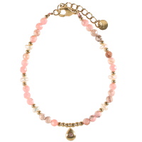 Bracelet composé de perles en acier doré, de perles de couleur rose, de perles de nacre et d'une goutte en acier doré sertie d'un cristal de couleur rose. Fermoir mousqueton avec 3 cm de rallonge.