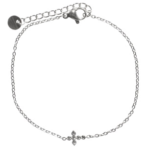 Bracelet composé d'une chaîne en acier argenté et d'une croix sertie d'oxydes de zirconium blancs. Fermoir mousqueton avec 3 cm de rallonge.