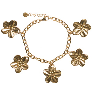 Bracelet composé d'une chaîne et de fleurs en acier doré. Fermoir mousqueton avec 3 cm de rallonge.