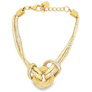 Ce bracelet chaîne en acier doré offre un design torsadé unique, alliant sophistication et modernité. Sa structure complexe et son éclat chaleureux en font un accessoire idéal pour sublimer votre poignet avec élégance. Fermoir mousqueton avec 3 cm de rallonge.