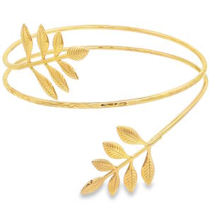 Apportez une touche de poésie antique et de sophistication à votre allure avec ce bracelet de bras en acier doré au design organique. Inspiré par les couronnes de laurier de la Grèce antique, ce bijou est l'accessoire indispensable pour sublimer le haut du bras avec finesse. Le bracelet se termine par deux branches de feuilles finement nervurées qui semblent s'enrouler avec légèreté autour de votre bras. Ce bracelet est la pièce maîtresse idéale pour accompagner une robe sans manches, un top asymétrique ou une tenue de cérémonie. Portez-le seul pour un look minimaliste et sculptural, ou accumulez-le avec des bracelets de poignet assortis pour un effet déesse moderne.