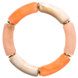 Bracelet fantaisie élastique composé de rondelles en acier doré et de tubes de couleur orange.