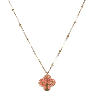 Collier composé d'une chaîne avec un pendentif arbre de vie en acier doré et d'un pendentif de couleur rose. Fermoir mousqueton avec 5 cm de rallonge.