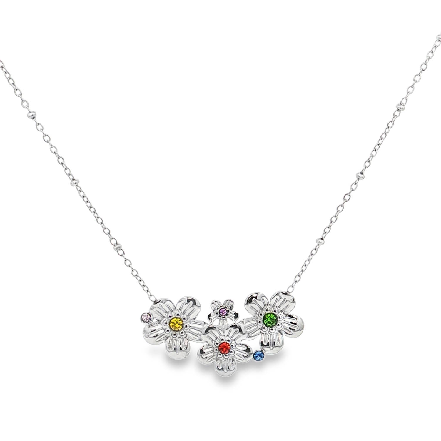 Ce collier élégant en acier argenté arbore un pendentif raffiné en forme de fleurs serties de strass multicolore éclatant.<br/>La monture soignée et la chaîne délicate mettent en valeur cette pièce au fini poli miroir, créant un arrangement harmonieux idéal pour sublimer tout décolleté avec une touche de sophistication intemporelle.<br/>Fermoir mousqueton avec 5 cm de rallonge. Strass Adolescent Adulte Eté Femme Fille Fleurs Nature Printemps Ce collier élégant en acier argenté arbore un pendentif raffiné en forme de fleurs serties de strass multicolore éclatant.<br/>La monture soignée et la chaîne délicate mettent en valeur cette pièce au fini poli miroir, créant un arrangement harmonieux idéal pour sublimer tout décolleté avec une touche de sophistication intemporelle.<br/>Fermoir mousqueton avec 5 cm de rallonge. Strass Adolescent Adulte Eté Femme Fille Fleurs Nature Printemps