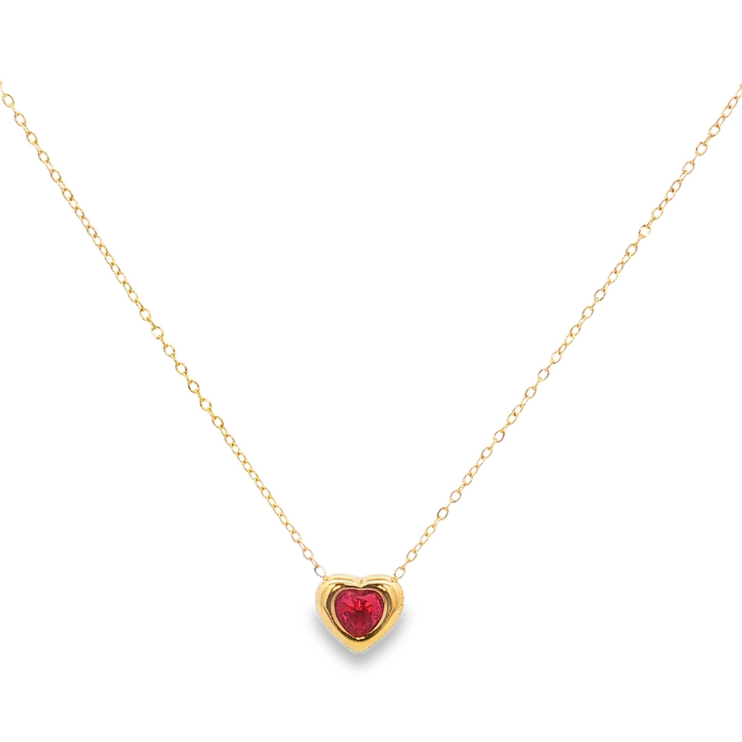 Alliant sobriété et romantisme, ce collier est une pièce intemporelle qui apporte une touche de lumière délicate à votre décolleté. Conçu pour durer, il marie la robustesse de l'acier à l'éclat raffiné du zirconium.<br/>Le collier met à l'honneur un pendentif en forme de cœur bombé, aux lignes douces et épurées. Au centre, un zirconium rouge rubis facetté capture la lumière à chaque mouvement, apportant une touche de couleur vive et sophistiquée à votre décolleté.<br/>Un mousqueton sécurisé accompagné d'une chaînette d'extension, permettant d'ajuster parfaitement la taille à votre morphologie. Coeur Solitaire Adolescent Adulte Amour Femme Fille Indémodable Alliant sobriété et romantisme, ce collier est une pièce intemporelle qui apporte une touche de lumière délicate à votre décolleté. Conçu pour durer, il marie la robustesse de l'acier à l'éclat raffiné du zirconium.<br/>Le collier met à l'honneur un pendentif en forme de cœur bombé, aux lignes douces et épurées. Au centre, un zirconium rouge rubis facetté capture la lumière à chaque mouvement, apportant une touche de couleur vive et sophistiquée à votre décolleté.<br/>Un mousqueton sécurisé accompagné d'une chaînette d'extension, permettant d'ajuster parfaitement la taille à votre morphologie. Coeur Solitaire Adolescent Adulte Amour Femme Fille Indémodable