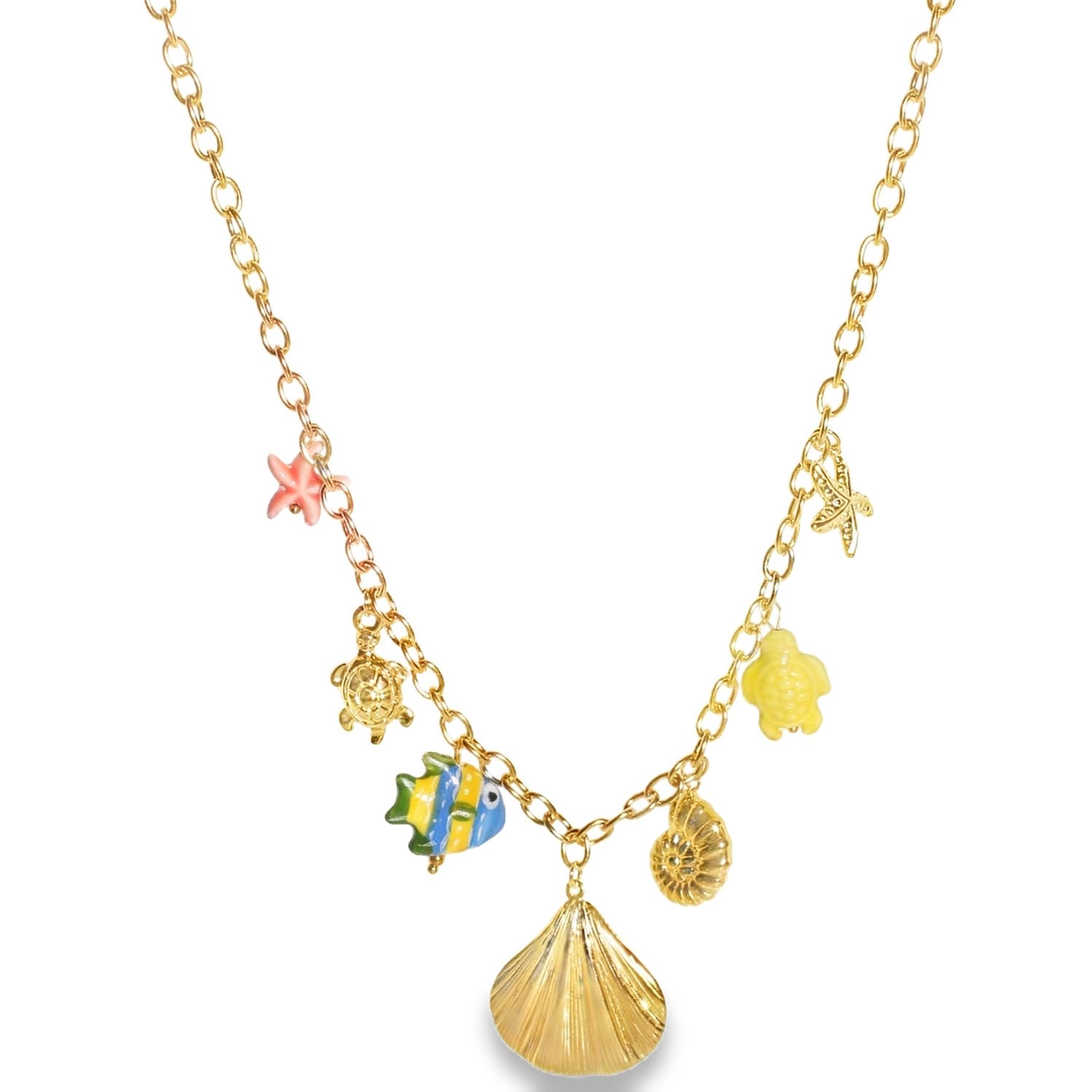 Plongez dans l'univers marin avec ce magnifique collier en acier inoxydable, un bijou à la fois frais, ludique et élégant. Conçu pour capturer la beauté de l'océan, il se distingue par son jeu de textures et ses contrastes de couleurs vibrantes.<br/>Ce collier style breloques met en valeur une sélection minutieuse de pendentifs inspirés de la vie marine, répartis harmonieusement le long de la chaîne.<br/>Doté d'une chaîne de réglage avec un fermoir mousqueton permettant d'ajuster la longueur selon votre décolleté. Coquillage Etoile Poisson Tortue Adolescent Adulte Animaux Eté Femme Fille Nature Printemps Plongez dans l'univers marin avec ce magnifique collier en acier inoxydable, un bijou à la fois frais, ludique et élégant. Conçu pour capturer la beauté de l'océan, il se distingue par son jeu de textures et ses contrastes de couleurs vibrantes.<br/>Ce collier style breloques met en valeur une sélection minutieuse de pendentifs inspirés de la vie marine, répartis harmonieusement le long de la chaîne.<br/>Doté d'une chaîne de réglage avec un fermoir mousqueton permettant d'ajuster la longueur selon votre décolleté. Coquillage Etoile Poisson Tortue Adolescent Adulte Animaux Eté Femme Fille Nature Printemps