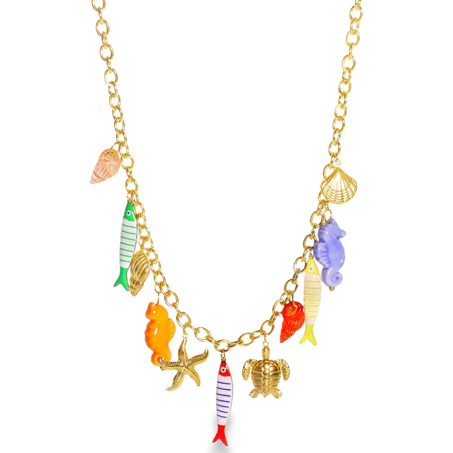 Ce collier en acier doré s'inspire de l'univers marin avec une esthétique ludique et colorée. Il se compose d'une maille jante dorée à laquelle sont suspendus divers breloques évoquant les fonds marins.<br/>On y retrouve des hippocampes (un orange et un violet), des poissons aux rayures multicolores (vert, bleu et jaune), une étoile de mer dorée et une tortue finement détaillée.<br/>Plusieurs styles de coquillages complètent l'ensemble, certains en acier doré et d'autres aux teintes pastel comme le rose ou l'orangé.<br/>Un mousqueton sécurisé accompagné d'une chaînette d'extension, permettant d'ajuster parfaitement la taille à votre morphologie. Coquillage Etoile Hippocampe Poisson Tortue Adolescent Adulte Animaux Eté Femme Fille Nature Printemps Ce collier en acier doré s'inspire de l'univers marin avec une esthétique ludique et colorée. Il se compose d'une maille jante dorée à laquelle sont suspendus divers breloques évoquant les fonds marins.<br/>On y retrouve des hippocampes (un orange et un violet), des poissons aux rayures multicolores (vert, bleu et jaune), une étoile de mer dorée et une tortue finement détaillée.<br/>Plusieurs styles de coquillages complètent l'ensemble, certains en acier doré et d'autres aux teintes pastel comme le rose ou l'orangé.<br/>Un mousqueton sécurisé accompagné d'une chaînette d'extension, permettant d'ajuster parfaitement la taille à votre morphologie. Coquillage Etoile Hippocampe Poisson Tortue Adolescent Adulte Animaux Eté Femme Fille Nature Printemps