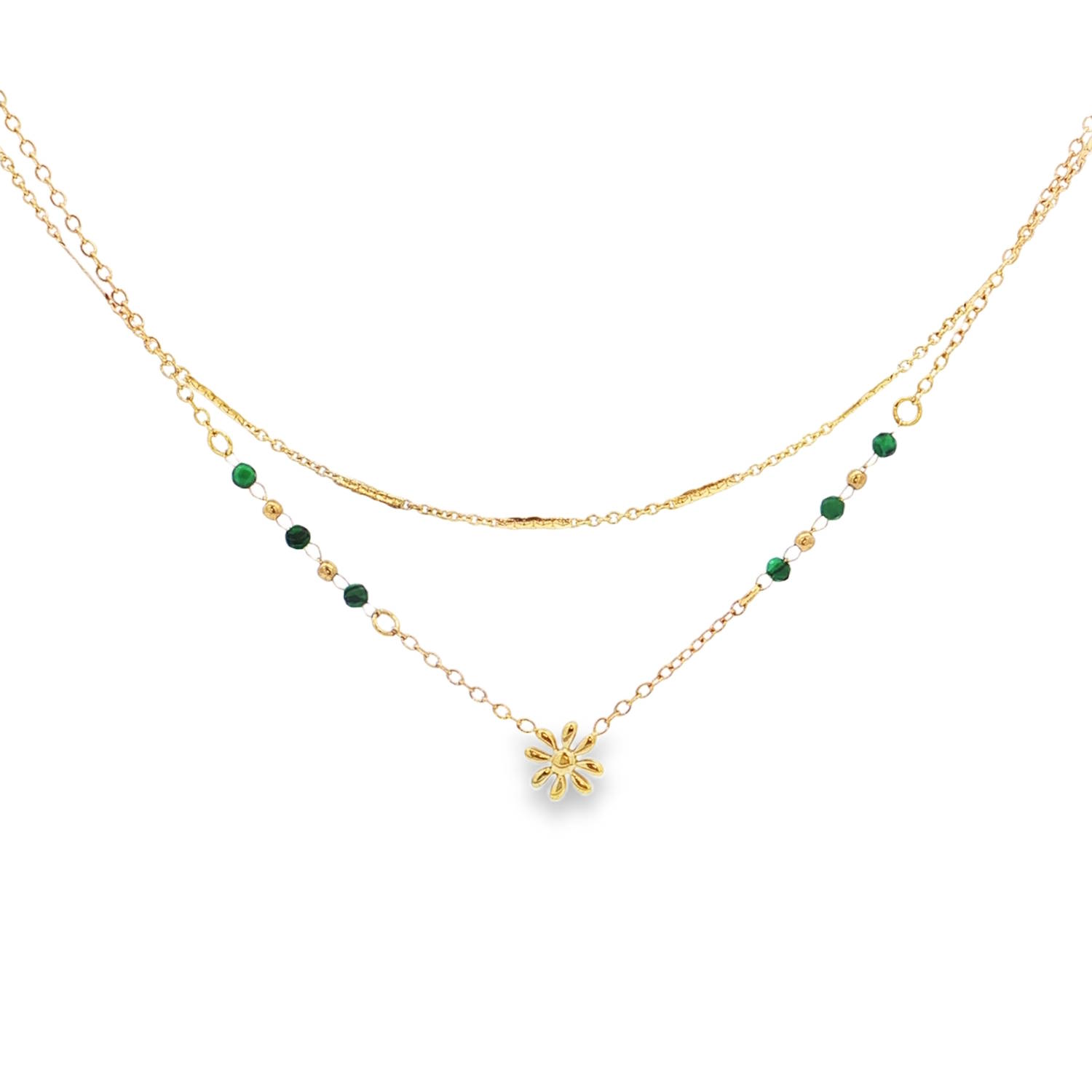 Sublimez votre décolleté avec cet élégant collier double rangs en acier doré.<br/>Ce bijou délicat se compose de deux chaînes fines, la première ornée de perles vertes et dorées, et la seconde agrémentée d'une charmante fleur dorée.<br/>Un accessoire tendance et raffiné, parfait pour rehausser votre style.<br/>Fermoir mousqueton avec 5 cm de rallonge. Multirangs Perle Adolescent Adulte Femme Fille Fleurs Indémodable Nature Sublimez votre décolleté avec cet élégant collier double rangs en acier doré.<br/>Ce bijou délicat se compose de deux chaînes fines, la première ornée de perles vertes et dorées, et la seconde agrémentée d'une charmante fleur dorée.<br/>Un accessoire tendance et raffiné, parfait pour rehausser votre style.<br/>Fermoir mousqueton avec 5 cm de rallonge. Multirangs Perle Adolescent Adulte Femme Fille Fleurs Indémodable Nature