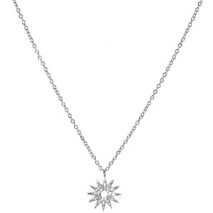 Collier composé d'une chaîne en acier doré et d'un pendentif en forme d'étoile pavé de strass. Fermoir mousqueton avec 5 cm de rallonge.