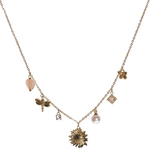 Collier composé d'une chaîne avec breloques libellule, papillon et fleur de tournesol en acier doré, une perle d'imitation, un cœur en pierre rose, d'un cristal serti griffe de forme carré et d'un cristal serti clos en forme de losange. Fermoir mousqueton avec 5 cm de rallonge.