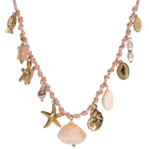Collier composé d'un cordon multicolore, de pendants en forme de fleur, coquillage, de pastille avec coquillage, d'étoile de mer, de tortue et de poisson en acier doré, de perles d'imitation, d'un coquillage cauri, d'une perle rose, d'un coquillage et d'un coquillage en résine rose. Fermoir mousqueton avec 5 cm de rallonge.