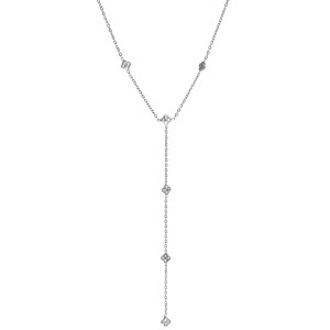Collier de forme Y composé d'une chaîne en acier argenté et de trèfles à quatre feuilles sertis de strass. Fermoir mousqueton avec 6 cm de rallonge.