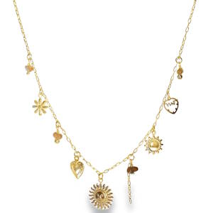 Apportez une touche de lumière et de poésie à votre décolleté avec ce collier multi-charms au style résolument bohème-chic. Conçu en acier inoxydable de haute qualité, il allie finesse et durabilité pour vous accompagner au quotidien. Ce bijou se distingue par sa fine chaîne à maillons délicats, ponctuée d'une sélection de pampilles variées qui créent un mouvement harmonieux. Un pendentif soleil rayonnant avec un visage finement gravé, symbole de vitalité et de chaleur. Deux cœurs distincts (l'un plein et travaillé, l'autre ajouré avec une inscription stylisée) pour une touche de douceur. Une fleur délicate et de petites perles de pierre aux tons chauds (ambre/terre) qui ajoutent une dimension organique et authentique. Un second petit soleil minimaliste vient parfaire la symétrie imparfaite de ce bijou unique. Un mousqueton sécurisé accompagné d'une chaînette d'extension, permettant d'ajuster parfaitement la taille à votre morphologie.
