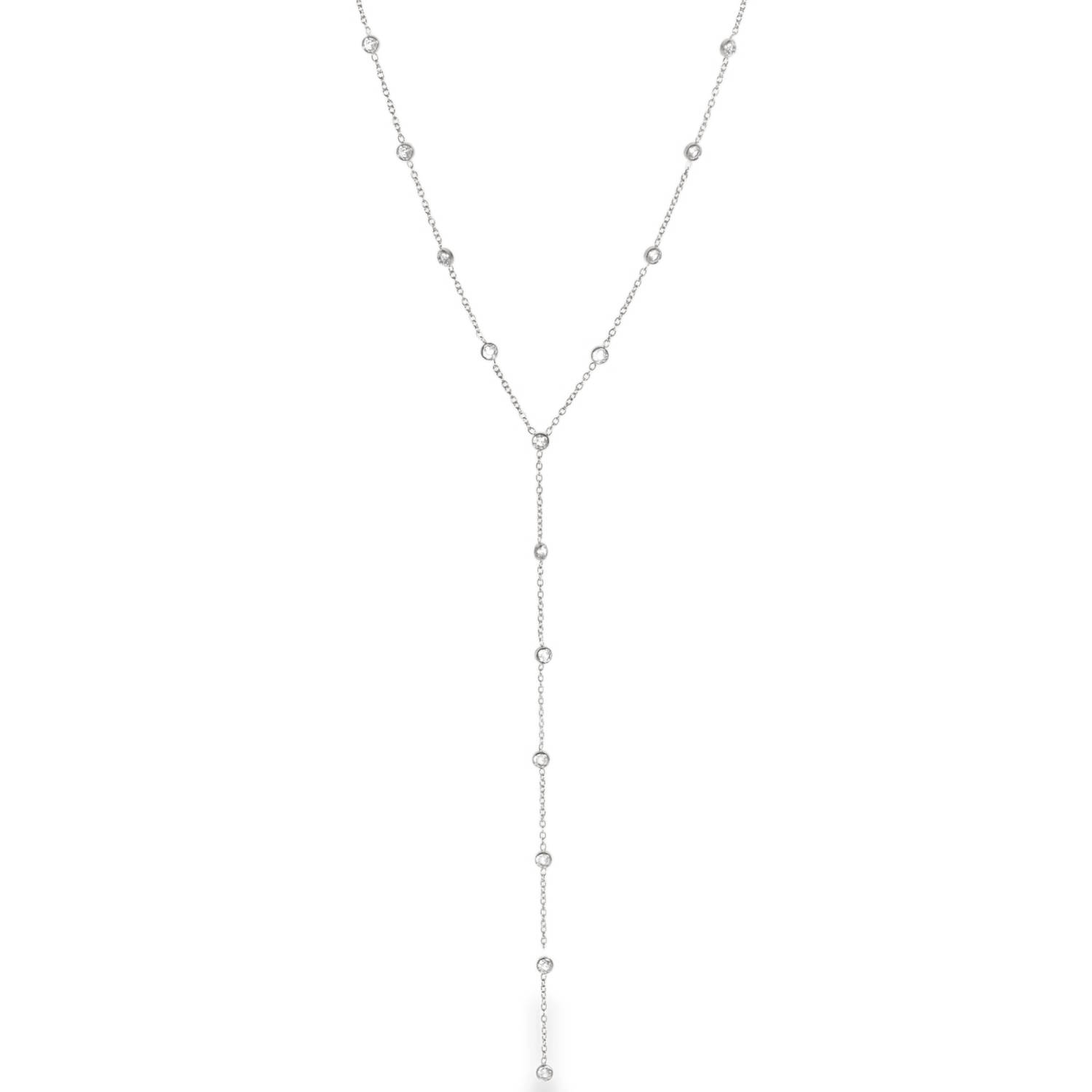 Ce collier adopte une forme en Y en acier argenté, très tendance, qui permet d'allonger visuellement le buste et d'apporter une touche de sophistication à n'importe quel décolleté.<br/>Le bijou est rythmé par une série de petits cristaux ronds, délicatement enchâssés dans des sertis clos circulaires.<br/>La section pendante présente une chute de cristaux alignées qui captent la lumière à chaque mouvement.<br/>Un mousqueton sécurisé accompagné d'une chaînette d'extension, permettant d'ajuster parfaitement la taille à votre morphologie. Rond Strass Adolescent Adulte Femme Fille Indémodable Ce collier adopte une forme en Y en acier argenté, très tendance, qui permet d'allonger visuellement le buste et d'apporter une touche de sophistication à n'importe quel décolleté.<br/>Le bijou est rythmé par une série de petits cristaux ronds, délicatement enchâssés dans des sertis clos circulaires.<br/>La section pendante présente une chute de cristaux alignées qui captent la lumière à chaque mouvement.<br/>Un mousqueton sécurisé accompagné d'une chaînette d'extension, permettant d'ajuster parfaitement la taille à votre morphologie. Rond Strass Adolescent Adulte Femme Fille Indémodable