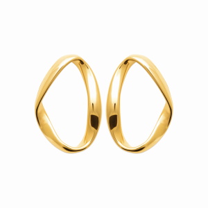 Boucles d'oreilles pendantes composées d'un maillon difforme en acier chirurgical 316L doré.