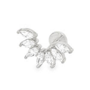 Piercing en acier chirurgical argenté serti de strass.