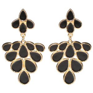 Boucles d'oreilles pendantes composées de pastilles en forme de goutte en acier doré pavées d'émail de couleur noir.