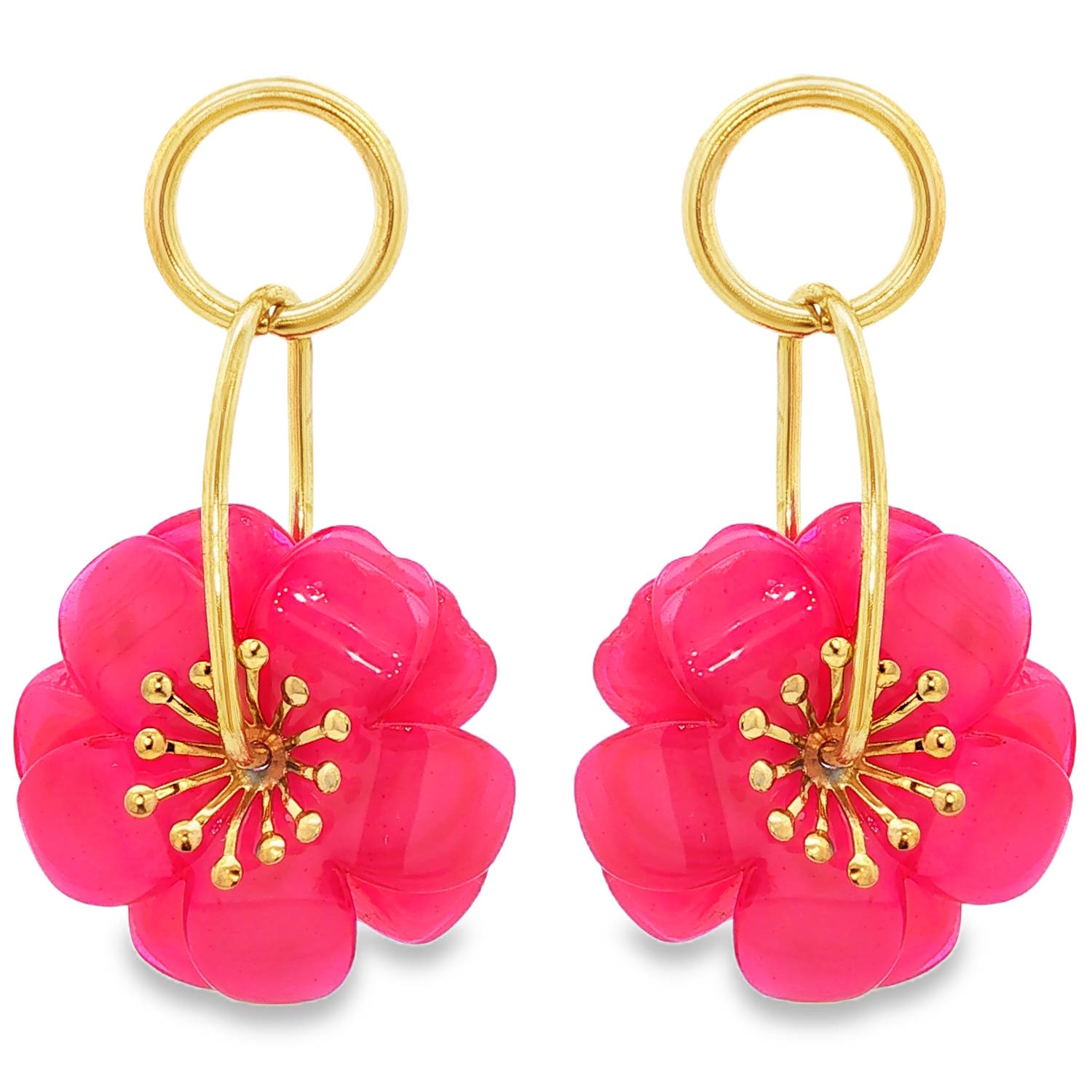 Ces superbes boucles d'oreilles pendantes capturent l'essence de la féminité moderne avec un design à la fois audacieux et poétique. Fabriquées en acier inoxydable de haute qualité avec une finition dorée éclatante, elles marient la robustesse d'un métal contemporain à la délicatesse d'un motif floral organique.<br/>Un anneau doré minimaliste et parfaitement poli sert de base, auquel est suspendu un second anneau allongé. Cette structure articulée permet un mouvement fluide, captant la lumière à chaque inclinaison du visage.<br/>Au cœur de la création se trouve une fleur de cerisier ou de camélia d'un rose fuchsia vibrant. Sa texture translucide rappelle la délicatesse de la résine haut de gamme, offrant une profondeur lumineuse unique.<br/>Le centre de la fleur est orné de fines étamines dorées, terminées par de petites perles de métal qui apportent un relief sophistiqué et un contraste luxueux avec le rose intense des pétales. Pendantes Adolescent Adulte Eté Femme Fille Fleurs Nature Printemps Ces superbes boucles d'oreilles pendantes capturent l'essence de la féminité moderne avec un design à la fois audacieux et poétique. Fabriquées en acier inoxydable de haute qualité avec une finition dorée éclatante, elles marient la robustesse d'un métal contemporain à la délicatesse d'un motif floral organique.<br/>Un anneau doré minimaliste et parfaitement poli sert de base, auquel est suspendu un second anneau allongé. Cette structure articulée permet un mouvement fluide, captant la lumière à chaque inclinaison du visage.<br/>Au cœur de la création se trouve une fleur de cerisier ou de camélia d'un rose fuchsia vibrant. Sa texture translucide rappelle la délicatesse de la résine haut de gamme, offrant une profondeur lumineuse unique.<br/>Le centre de la fleur est orné de fines étamines dorées, terminées par de petites perles de métal qui apportent un relief sophistiqué et un contraste luxueux avec le rose intense des pétales. Pendantes Adolescent Adulte Eté Femme Fille Fleurs Nature Printemps