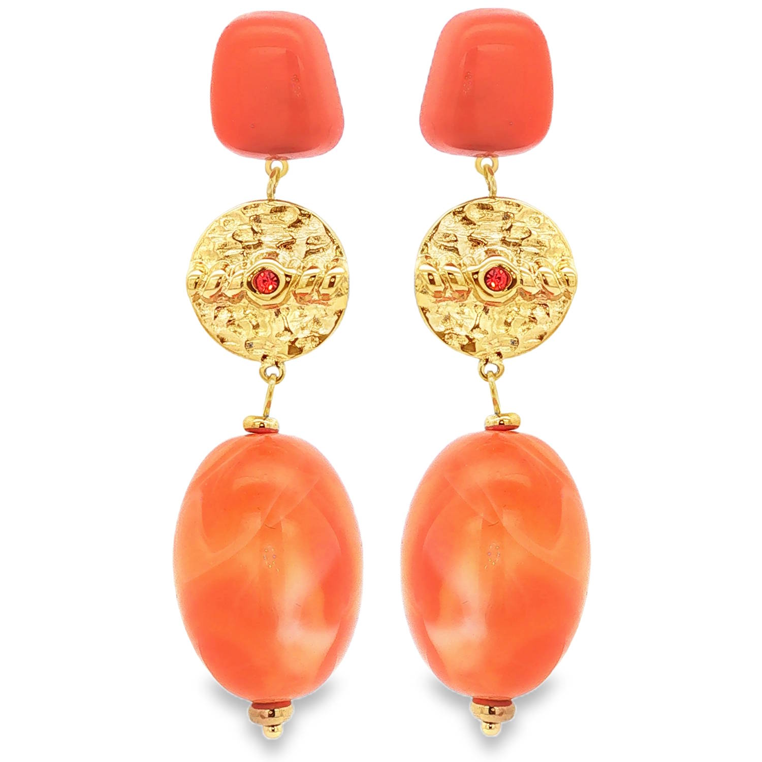 Ces magnifiques boucles d'oreilles pendantes allient un esprit bohème-chic à une allure résolument solaire. Conçues en acier inoxydable de haute qualité avec une finition dorée, elles apportent une touche de lumière vibrante à n'importe quel look.<br/>Un cabochon en résine d'un orange corail intense, à la forme organique et lisse, qui assure un maintien élégant sur le lobe.<br/>Au milieu, Un disque en acier doré à la texture martelée artisanale. En son centre, un petit cristal rouge éclatant est serti pour ajouter un point de brillance subtil et précieux.<br/>Une imposante perle ovale à l'effet marbré en pendentif. Ses nuances orangées et translucides rappellent la douceur de l'ambre ou du verre vénitien, offrant du mouvement et du caractère à la parure. Oeil Oeil de Turquie Ovale Pendantes Rond Strass Adolescent Adulte Eté Femme Fille Printemps Ces magnifiques boucles d'oreilles pendantes allient un esprit bohème-chic à une allure résolument solaire. Conçues en acier inoxydable de haute qualité avec une finition dorée, elles apportent une touche de lumière vibrante à n'importe quel look.<br/>Un cabochon en résine d'un orange corail intense, à la forme organique et lisse, qui assure un maintien élégant sur le lobe.<br/>Au milieu, Un disque en acier doré à la texture martelée artisanale. En son centre, un petit cristal rouge éclatant est serti pour ajouter un point de brillance subtil et précieux.<br/>Une imposante perle ovale à l'effet marbré en pendentif. Ses nuances orangées et translucides rappellent la douceur de l'ambre ou du verre vénitien, offrant du mouvement et du caractère à la parure. Oeil Oeil de Turquie Ovale Pendantes Rond Strass Adolescent Adulte Eté Femme Fille Printemps