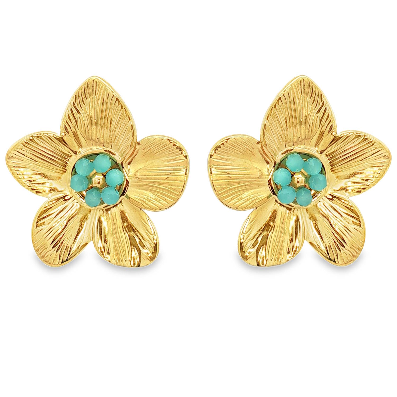 Ces boucles d'oreilles arborent un design floral solaire et élégant, parfait pour insuffler une touche de fraîcheur printanière à votre style. Alliant la robustesse de l'acier à la délicatesse d'un motif naturel, elles sont à la fois durables et raffinées.<br/>Une forme de fleur à cinq pétales généreux, avec un relief strié qui capture la lumière et apporte une texture organique.<br/>Le cœur de chaque fleur est serti de petites perles d'un bleu turquoise vibrant, disposées en rosace pour un contraste de couleur saisissant. Perle Adolescent Adulte Femme Fille Fleurs Indémodable Nature Ces boucles d'oreilles arborent un design floral solaire et élégant, parfait pour insuffler une touche de fraîcheur printanière à votre style. Alliant la robustesse de l'acier à la délicatesse d'un motif naturel, elles sont à la fois durables et raffinées.<br/>Une forme de fleur à cinq pétales généreux, avec un relief strié qui capture la lumière et apporte une texture organique.<br/>Le cœur de chaque fleur est serti de petites perles d'un bleu turquoise vibrant, disposées en rosace pour un contraste de couleur saisissant. Perle Adolescent Adulte Femme Fille Fleurs Indémodable Nature