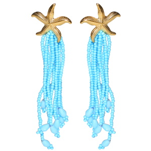 Boucles d'oreilles pendantes en forme d'étoiles de mer en acier doré avec des franges de perles de couleur bleu.
