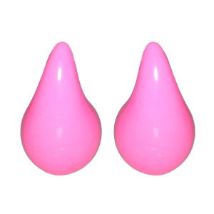 Boucles d'oreilles pendantes en forme de goutte de couleur rose.
