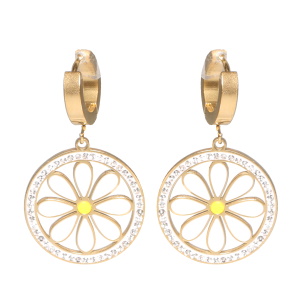 Boucles d'oreilles créoles en acier doré avec pendant en forme de fleur en émail de couleur entouré d'un cercle pavé de strass.