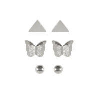 Lot de 3 paires de boucles d'oreilles puces en forme de triangle, de boule et de papillon en acier argenté.