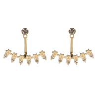 Boucles d'oreilles pendantes composées d'une puce ronde en acier doré sertie d'un strass et d'un arc de cercle avec petits soleils en acier doré et six cristaux sertis clos.
