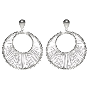 Boucles d'oreilles pendantes en acier argenté.