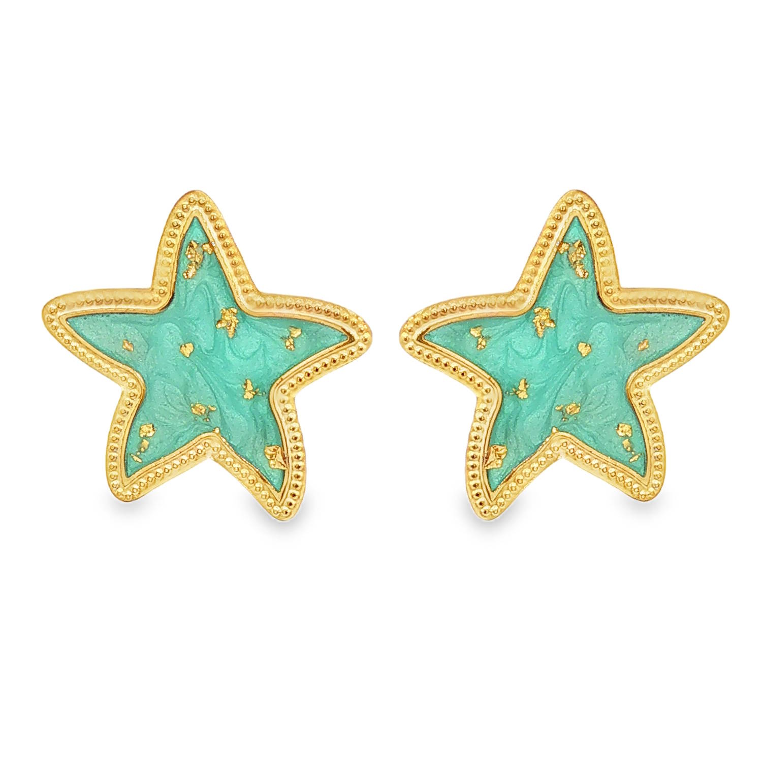 Apportez une touche de poésie marine et de douceur à votre style avec ces magnifiques boucles d'oreilles en forme d'étoiles de mer. Conçues pour capturer la lumière, elles allient la robustesse de l'acier à la délicatesse de détails faits main.<br/>Le centre de chaque étoile est habillé d'une résine émaillée turquoise poudré à l'effet marbré subtil, incrustée de véritables éclats de feuilles d'or qui scintillent au moindre mouvement. Etoile Pendantes Adolescent Adulte Animaux Eté Femme Fille Nature Printemps Apportez une touche de poésie marine et de douceur à votre style avec ces magnifiques boucles d'oreilles en forme d'étoiles de mer. Conçues pour capturer la lumière, elles allient la robustesse de l'acier à la délicatesse de détails faits main.<br/>Le centre de chaque étoile est habillé d'une résine émaillée turquoise poudré à l'effet marbré subtil, incrustée de véritables éclats de feuilles d'or qui scintillent au moindre mouvement. Etoile Pendantes Adolescent Adulte Animaux Eté Femme Fille Nature Printemps