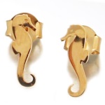 Boucles d'oreilles hippocampe en plaqué or.