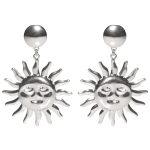 Boucles d'oreilles pendantes composées d'une pastille ronde et d'un soleil avec visage en acier argenté.